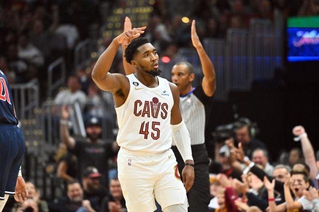 乐鱼体育官网-米切尔享受骑士生活:夺4连胜 打球更轻松